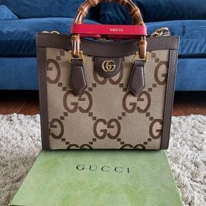 Gucci Diane, Jumbo canvas
Size small